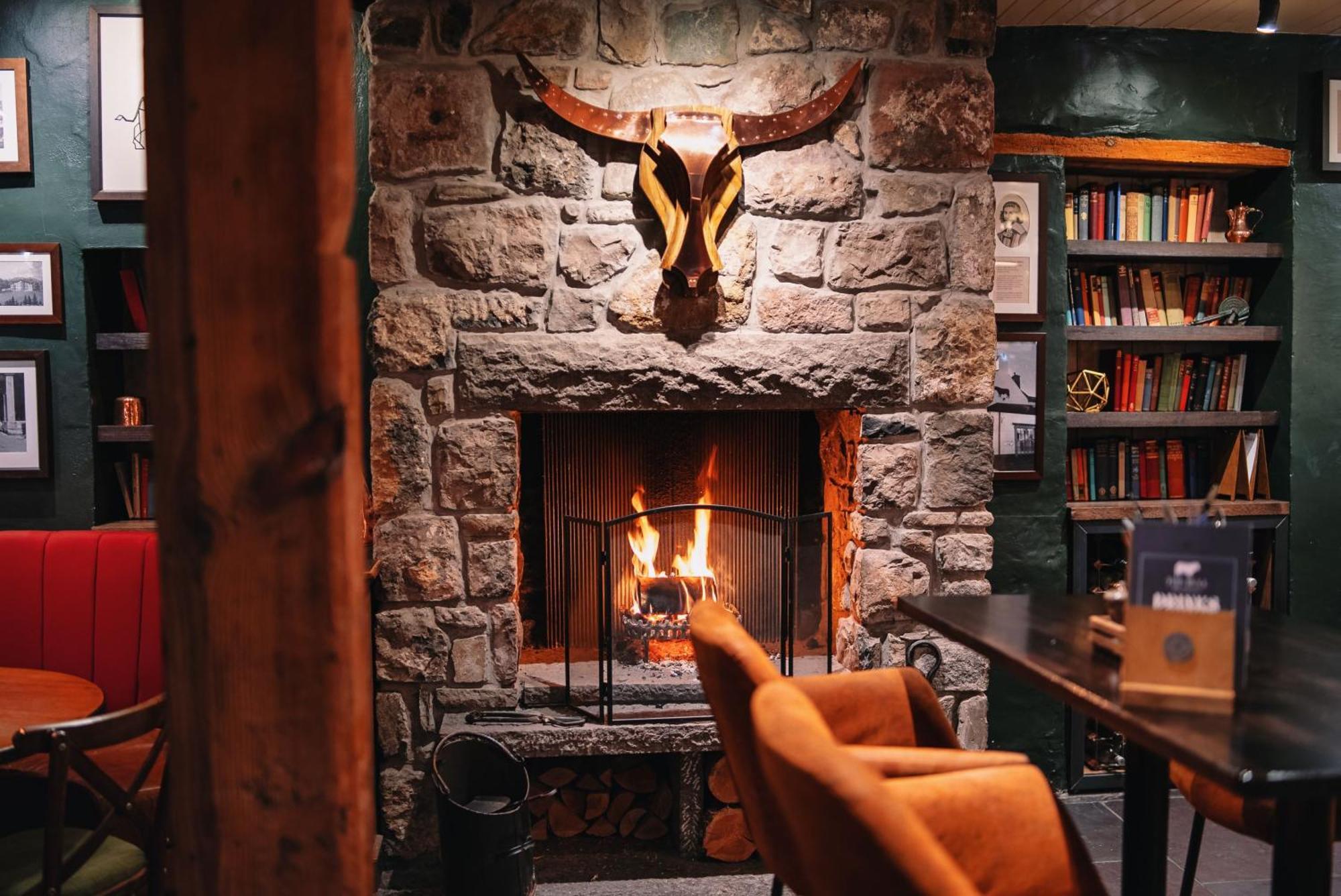 The Bull And Townhouse, Beaumaris- The Inn Collection Group Exterior foto