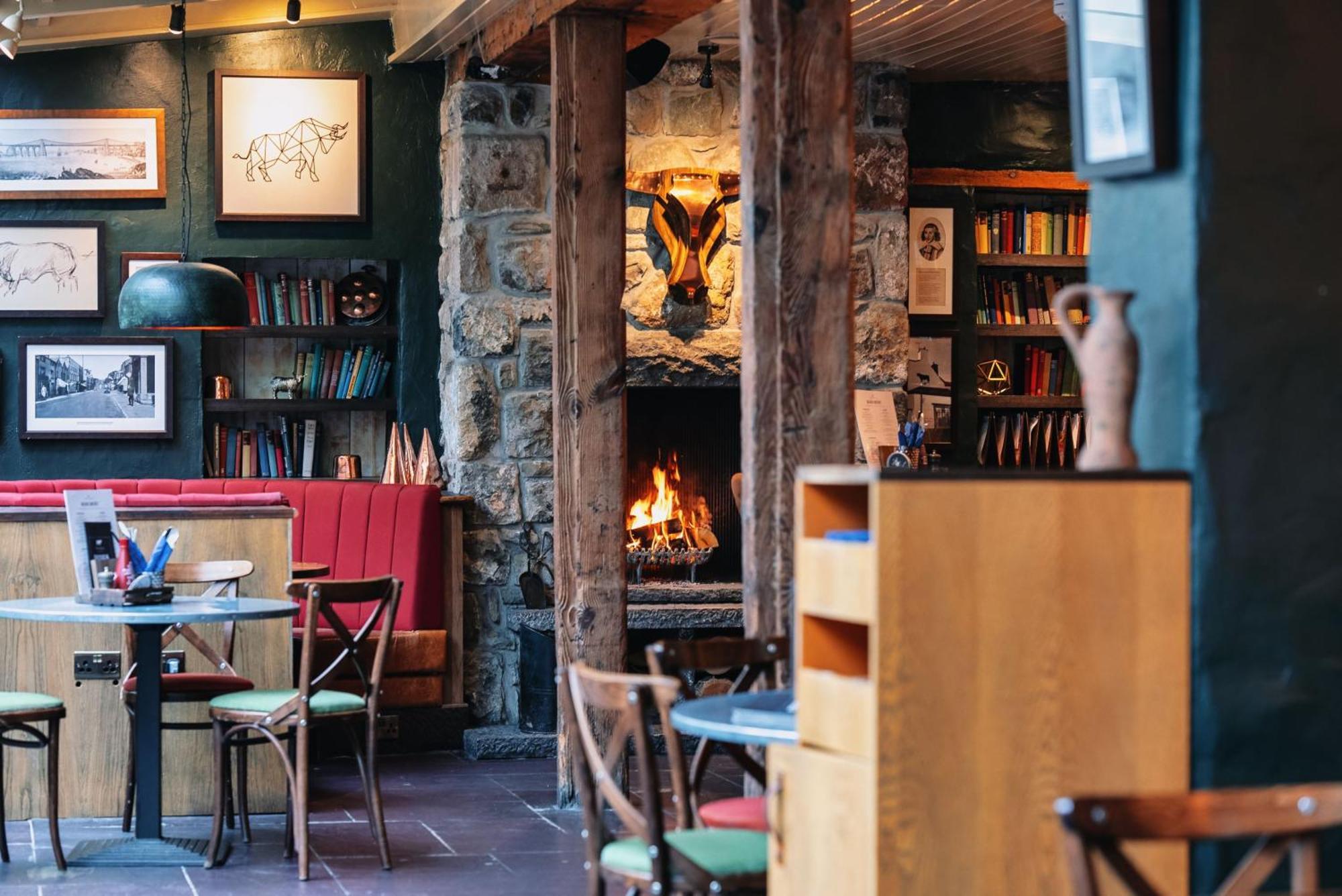 The Bull And Townhouse, Beaumaris- The Inn Collection Group Exterior foto