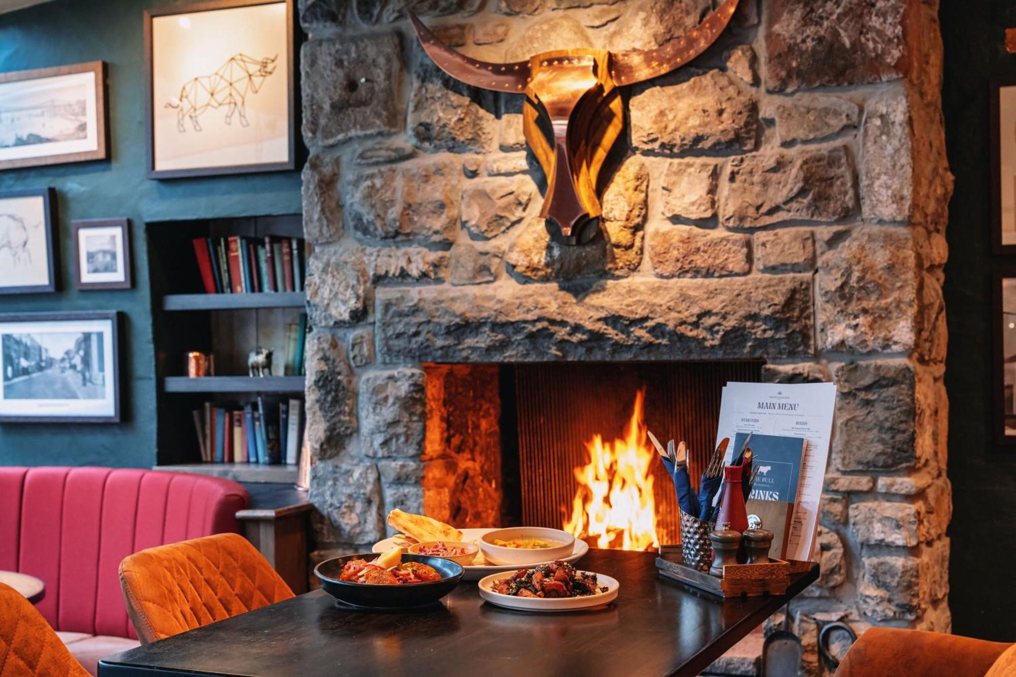 The Bull And Townhouse, Beaumaris- The Inn Collection Group Exterior foto