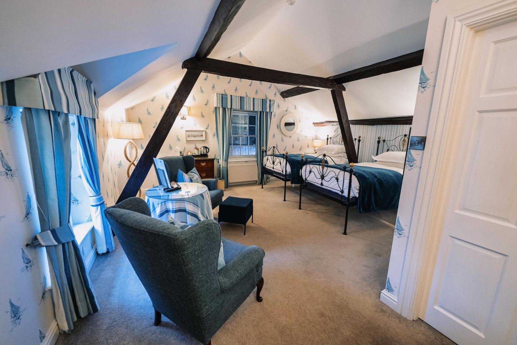 The Bull And Townhouse, Beaumaris- The Inn Collection Group Habitación foto